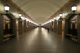 Metro SPB Line4 Dostoevskaya.jpg