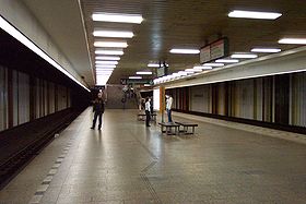 Praha, Dejvická, stanice.jpg